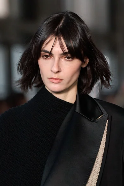 Look 120
